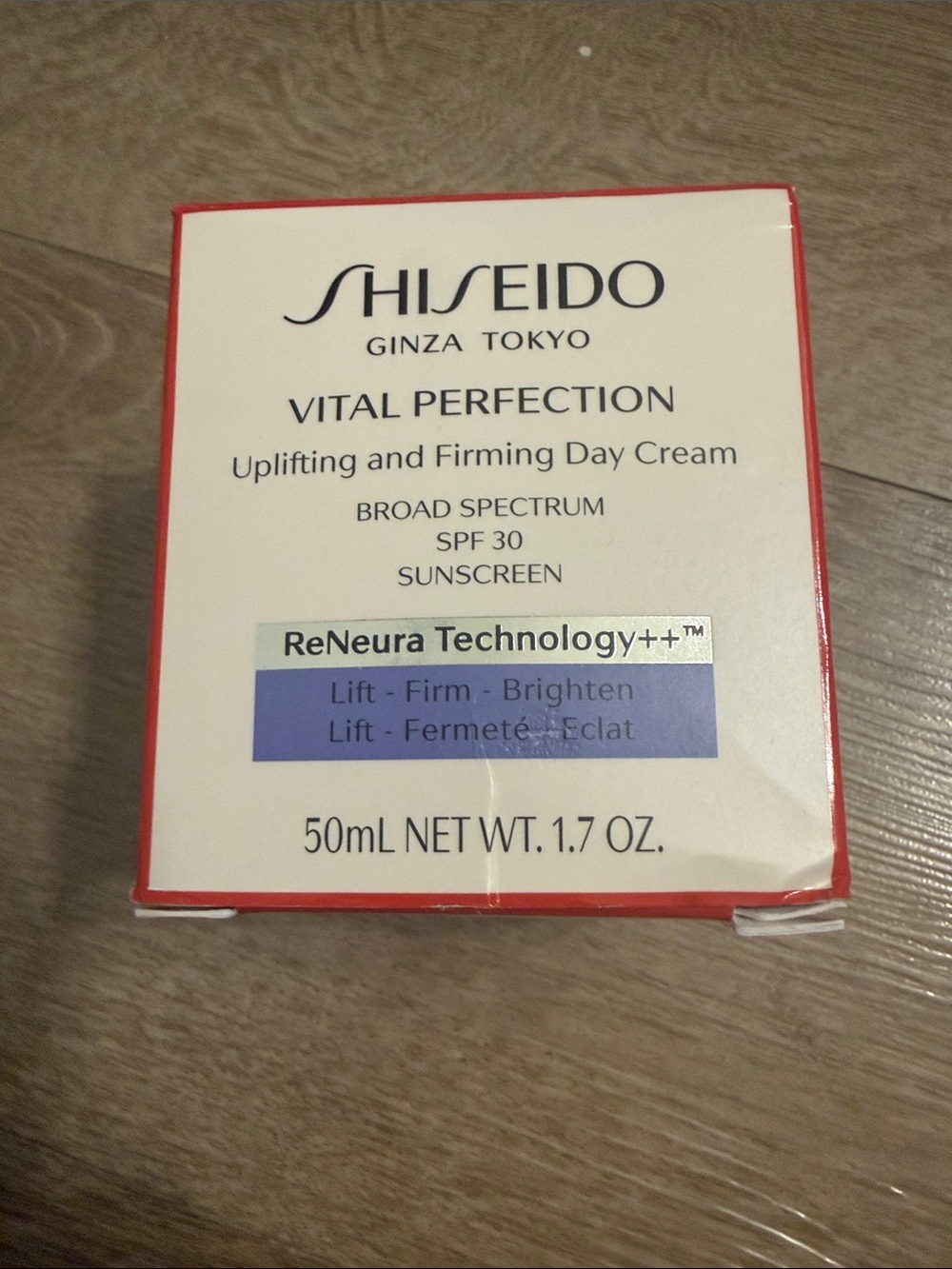 Shiseido Vital Perfection Uplifting and Firming Day Cream - White & Red